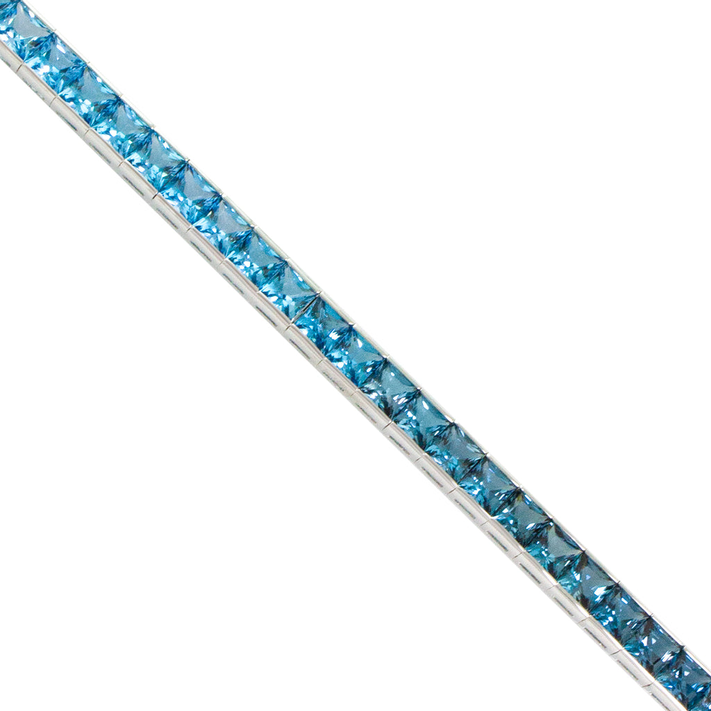 BELLARRI Eternal Love - Bracelet (White Gold / Blue Topaz) close-up view